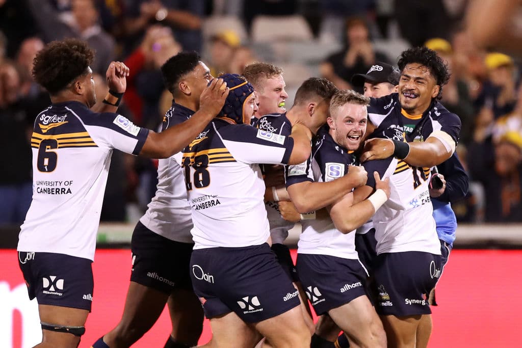 CANBERRA, AUSTRALIA - MARCH 06: Ryan Lonergan of the Brumbies celebrates kicking the winning goal during the round three Super RugbyAU match between the Rebels and the Brumbies at GIO Stadium, on March 06, 2021, in Canberra, Australia. (Photo by Mark Kolbe/Getty Images)