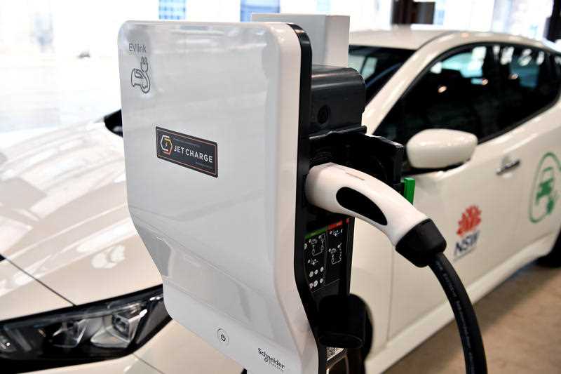 A JET Charge EV-link connected to a Nissan LEAF electric car