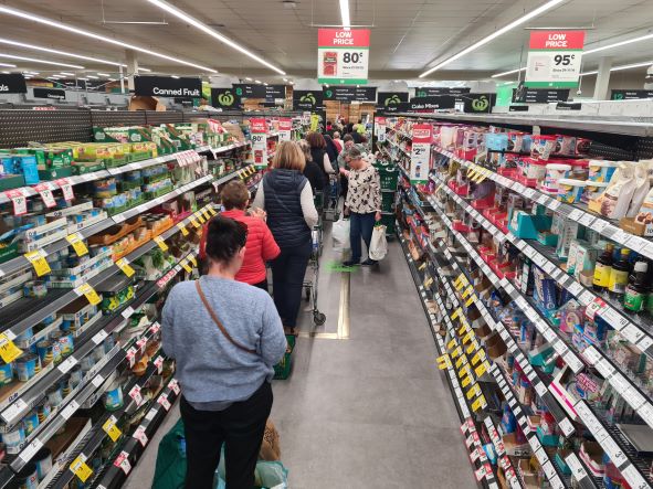 long queue in a supermarket