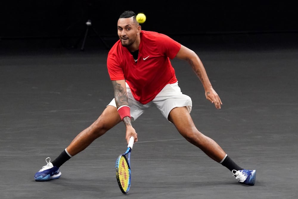 Nick Kyrgios knee treatment