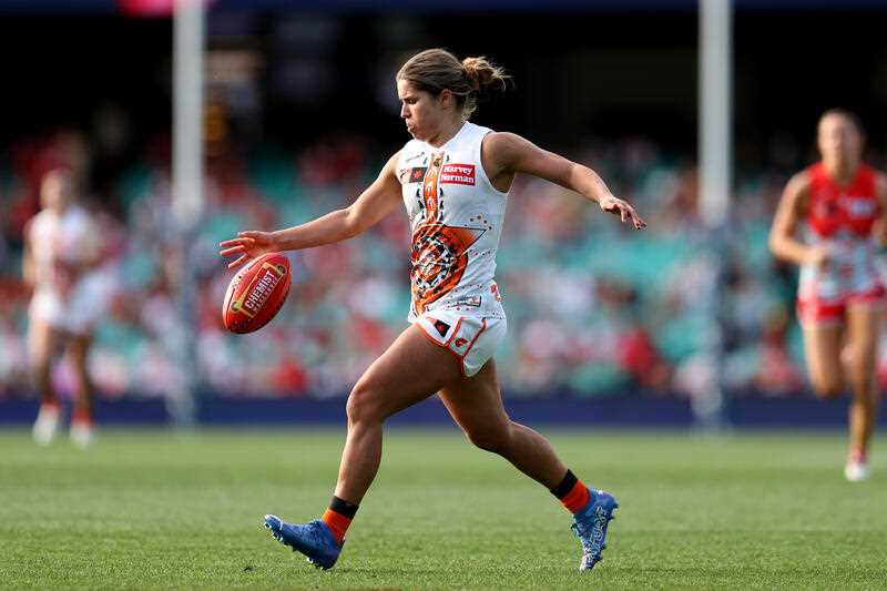 Ally Dallaway of the Giants kicks duAlly Dallaway of the Giants kicks during the AFLW Round 3 match between the Sydney Swans and the GWS Giants at the Sydney Cricket Ground in Sydney, Saturday, September 10, 2022ring the AFLW Round 3 match between the Sydney Swans and the GWS Giants at the Sydney Cricket Ground in Sydney, Saturday, September 10, 2022