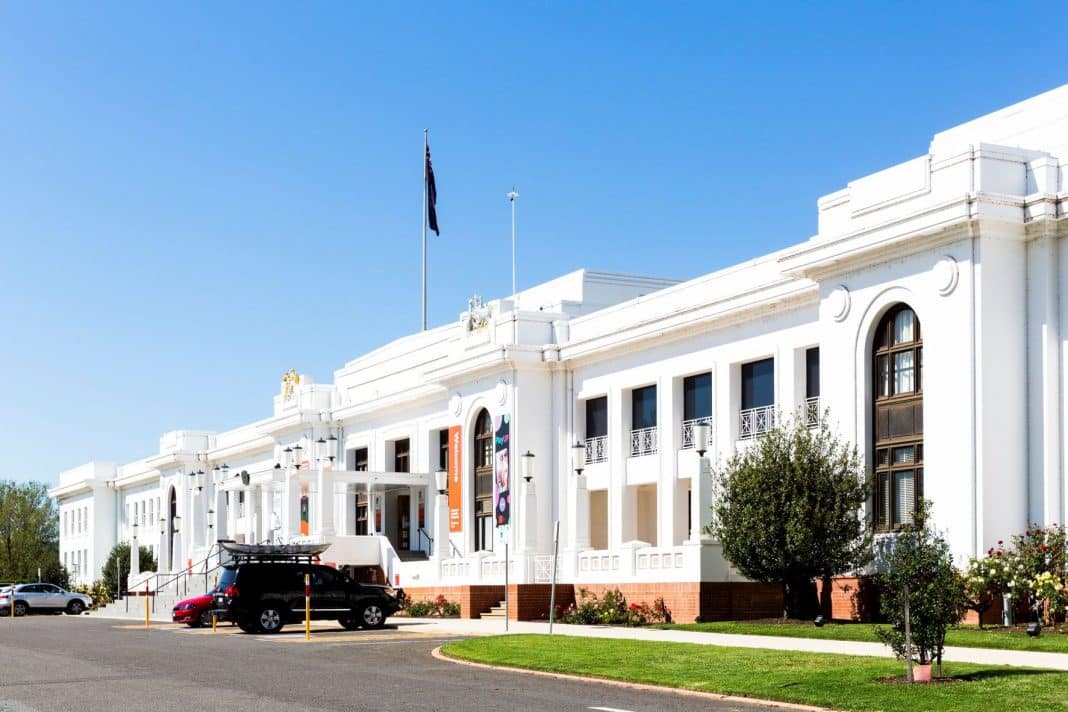 exterior of old parliament house in Canberra