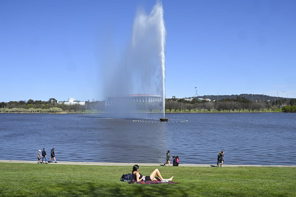 Weather set to be a Christmas cracker in Canberra CW