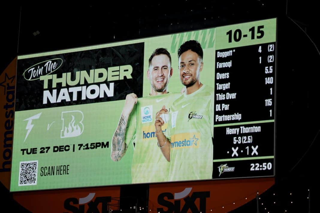 Sydney Thunder 15