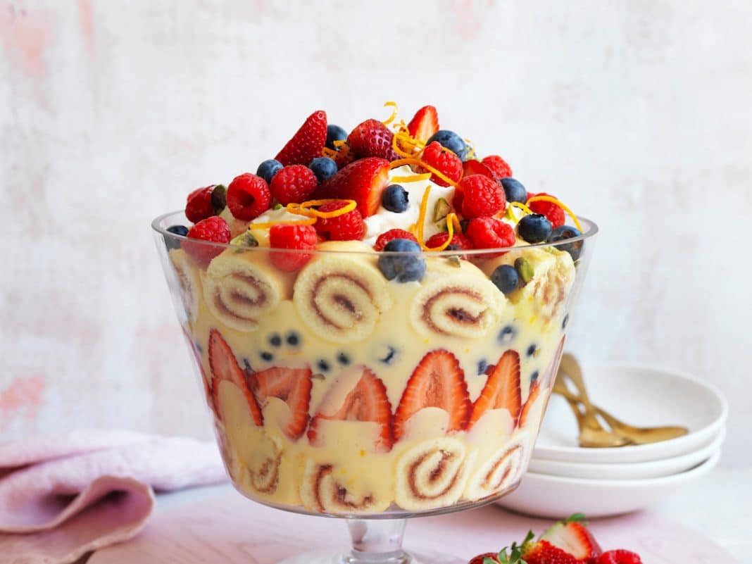 Custard-berry-trifle
