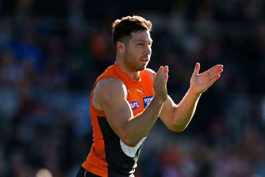 Giants make it six straight, in top eight with Suns win