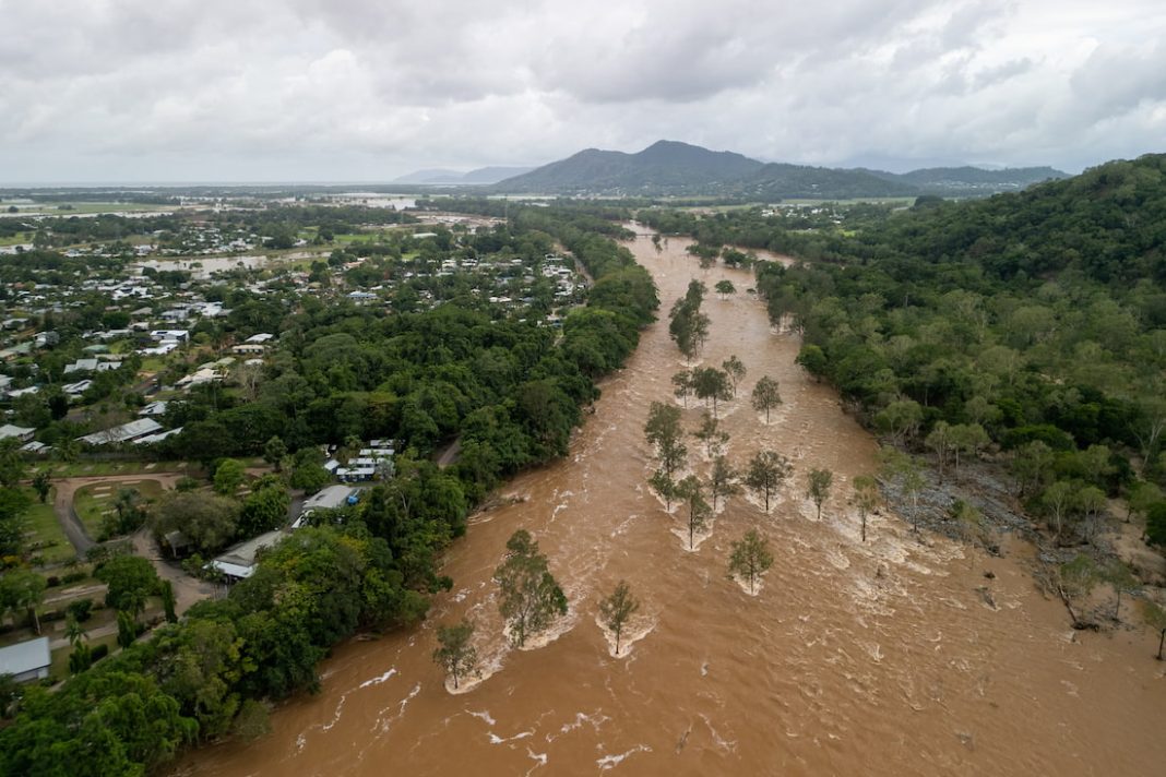 Weather bureau doing its best amid 'chaos', expert says