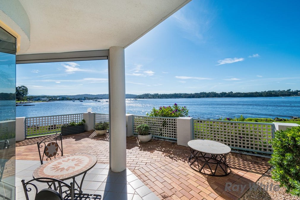 2/25 Beach Road, Batemans Bay