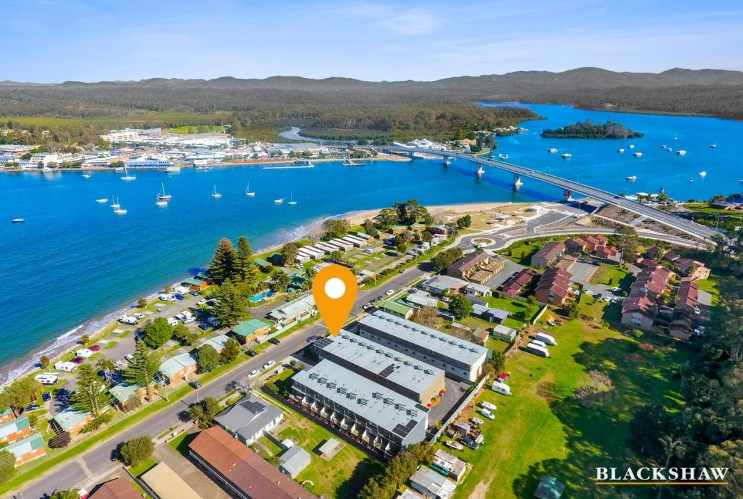 33/17-21 Wharf Road, North Batemans Bay