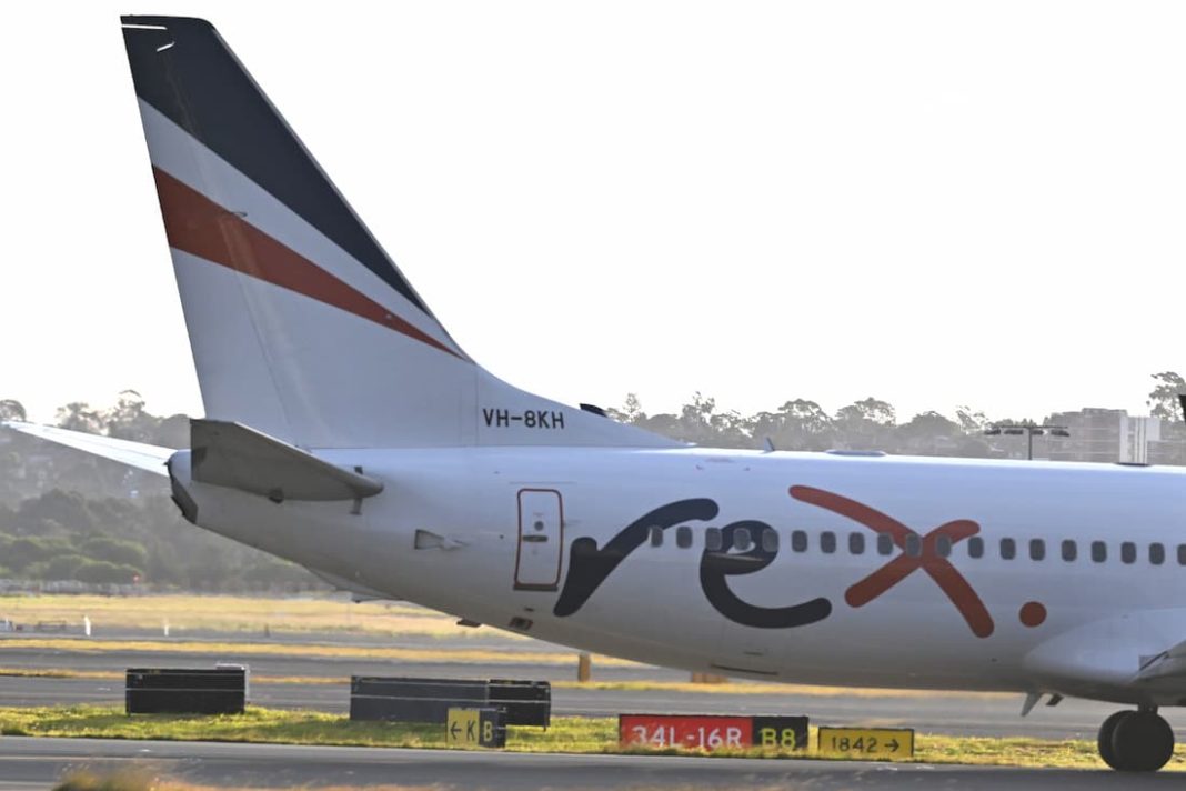 Scramble for new flights after Rex cuts capital trips