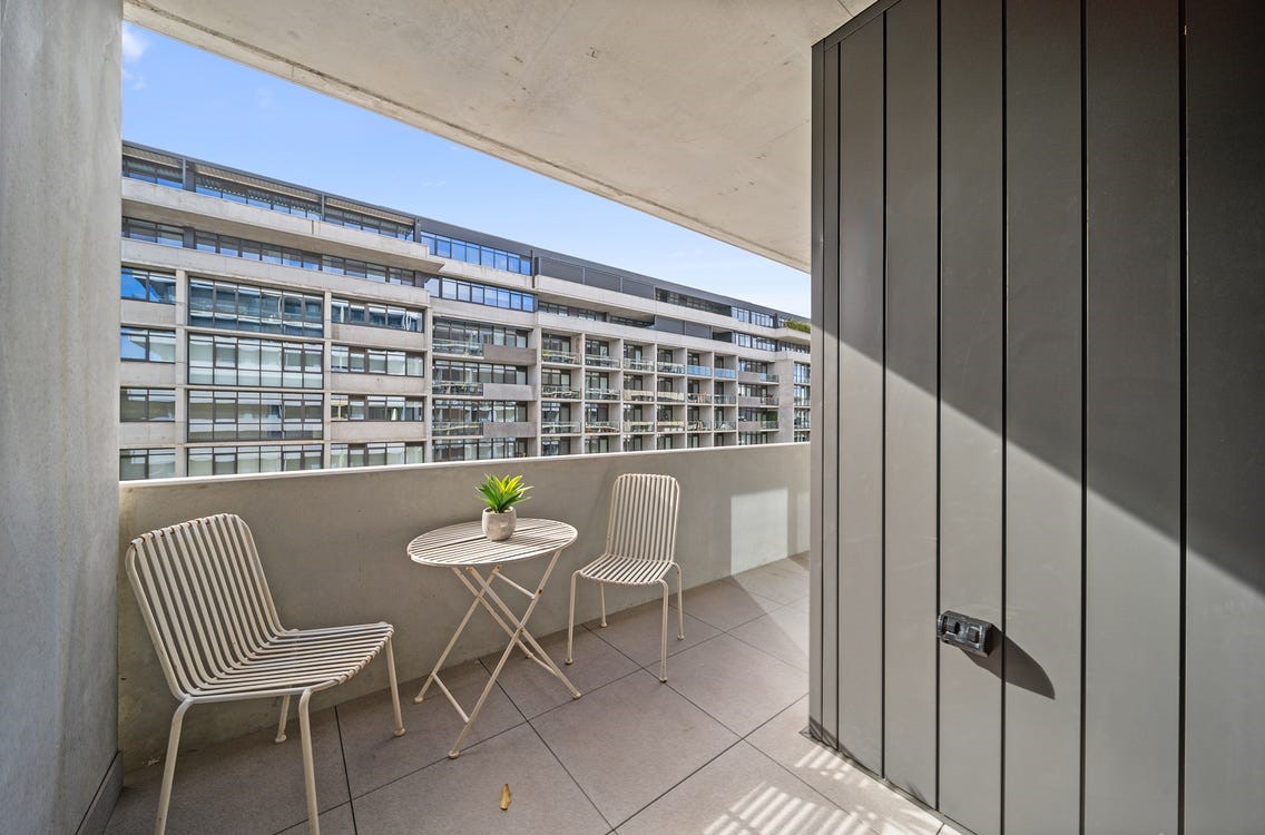 313/4 Anzac Park, Campbell