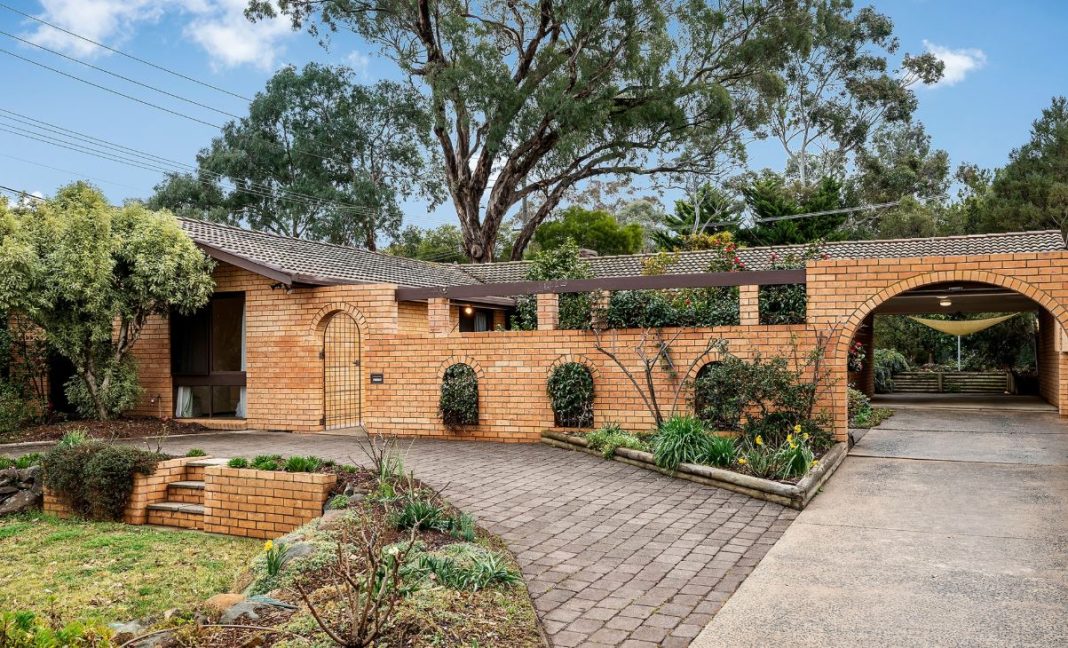 11 Nambucca Street, Kaleen