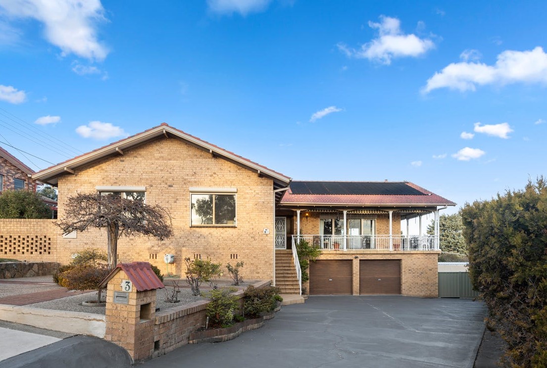 3 Lawrence Crescent, Kambah