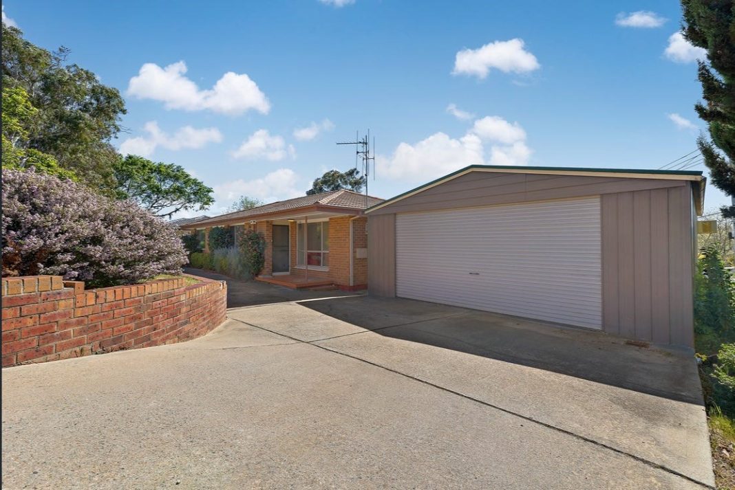 136 Chuculba Crescent, Giralang