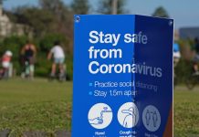 A court ruling has prompted the NSW government to repay fines for breaching COVID-19 rules. (Scott Barbour/AAP PHOTOS)