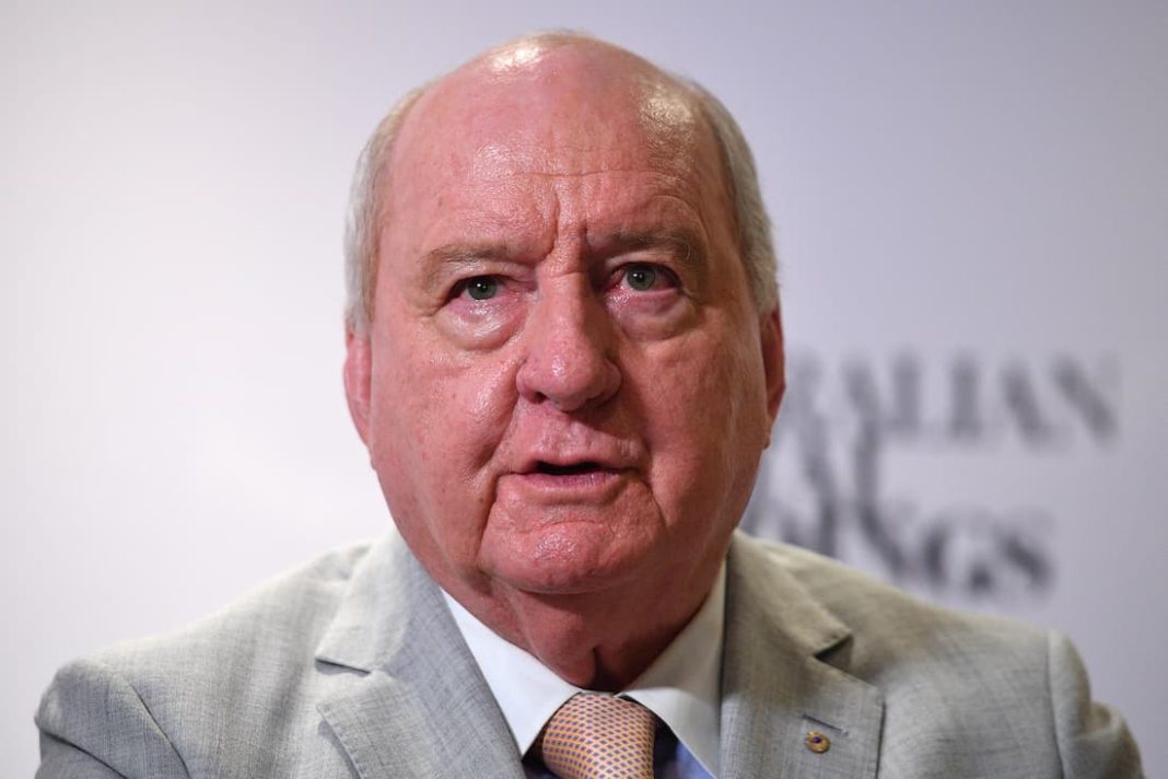 Former broadcaster Alan Jones has been arrested by police investigating historical sex offences. (Dan Himbrechts/AAP PHOTOS)